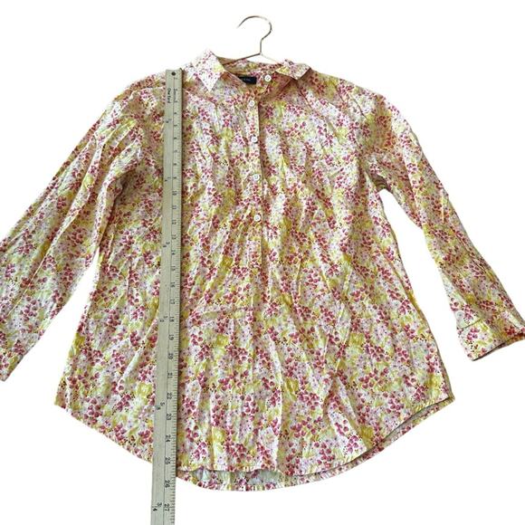 Lands' End Women's Ditsy Floral Long Sleeve Button-Up Shirt 10 - Picture 6 of 6